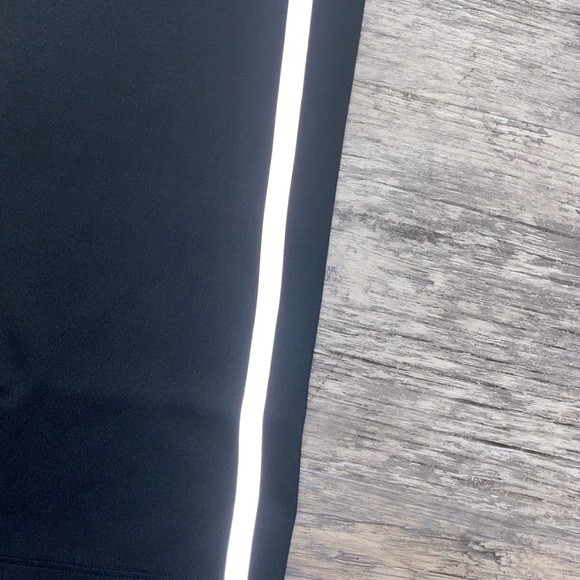 Theory biker shorts NWT - Picture 6 of 6